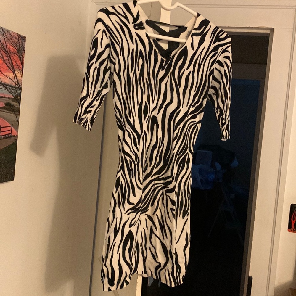 80’s animal print mini dress! 🦓 😍